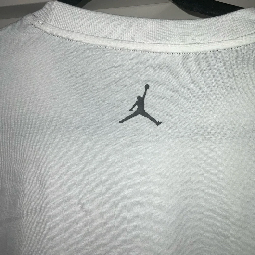 Men's Jordan Graphic T-shirt Size Large